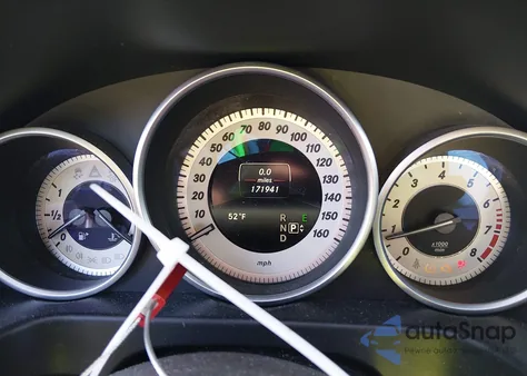 2015 Mercedes-Benz E 350 из США, поврежденный, VIN WDDHF5KB0FB129033